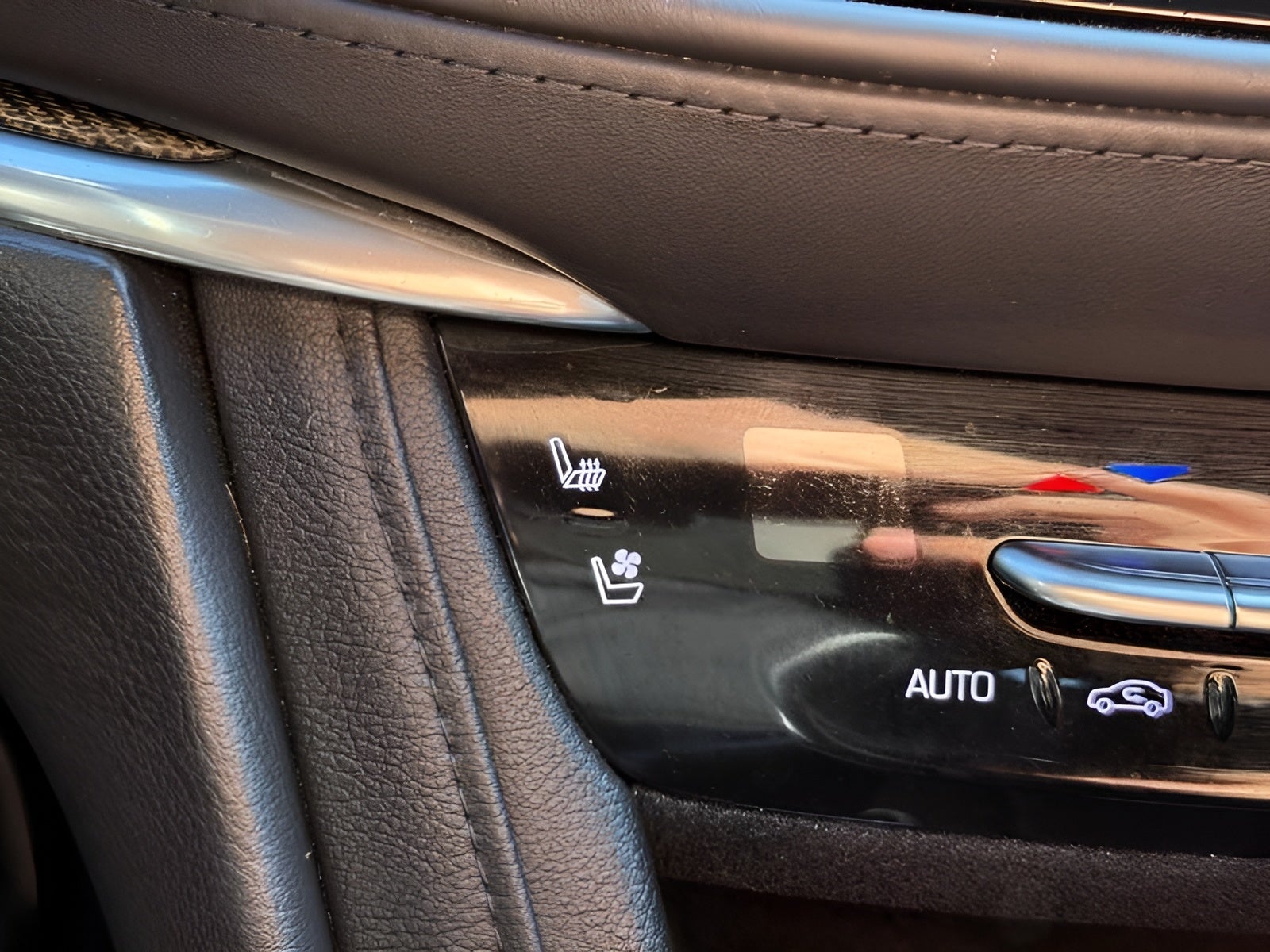 2019 Cadillac XT5 AWD 4dr Platinum