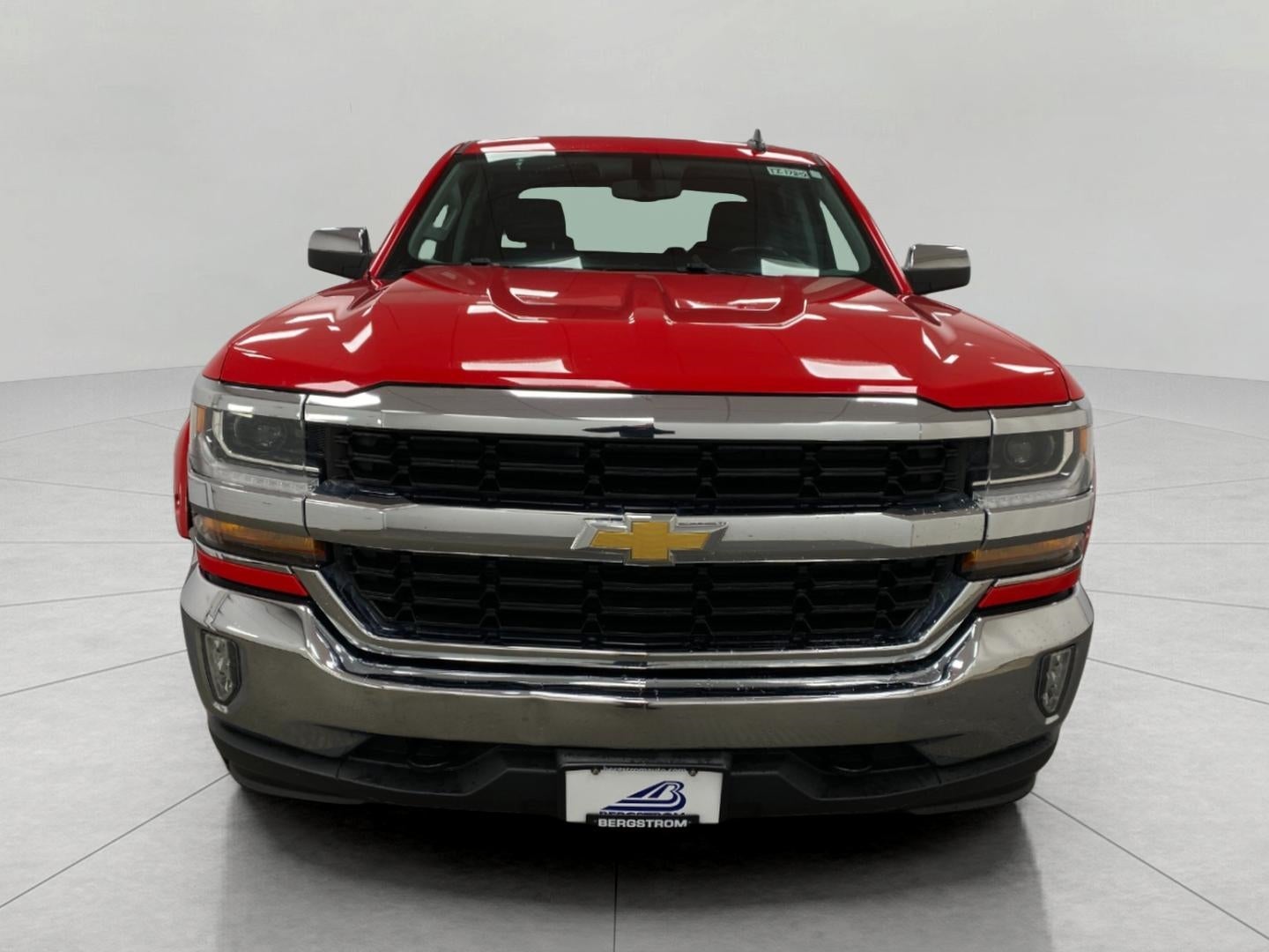 2017 Chevrolet SILVERADO 1500 CREW CAB PICKUP - SHORT BED
