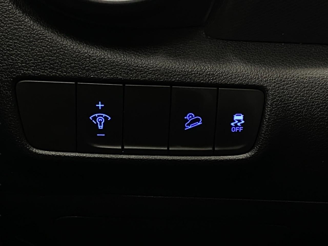 2023 Hyundai Kona Limited DCT AWD