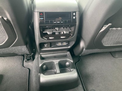 2025 Jeep Grand Cherokee GRAND CHEROKEE L LAREDO X 4X4