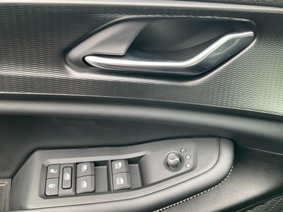 2025 Jeep Grand Cherokee GRAND CHEROKEE L LAREDO X 4X4