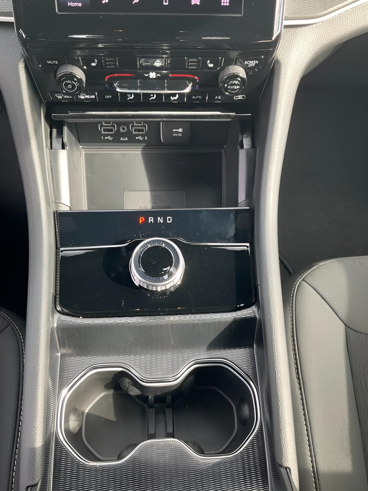 2025 Jeep Grand Cherokee GRAND CHEROKEE L LAREDO X 4X4