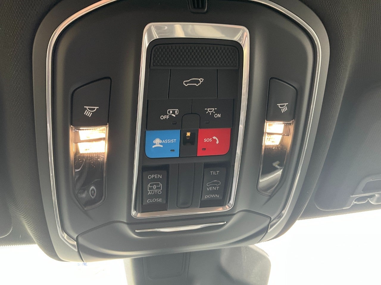 2025 Jeep Grand Cherokee GRAND CHEROKEE L LAREDO X 4X4