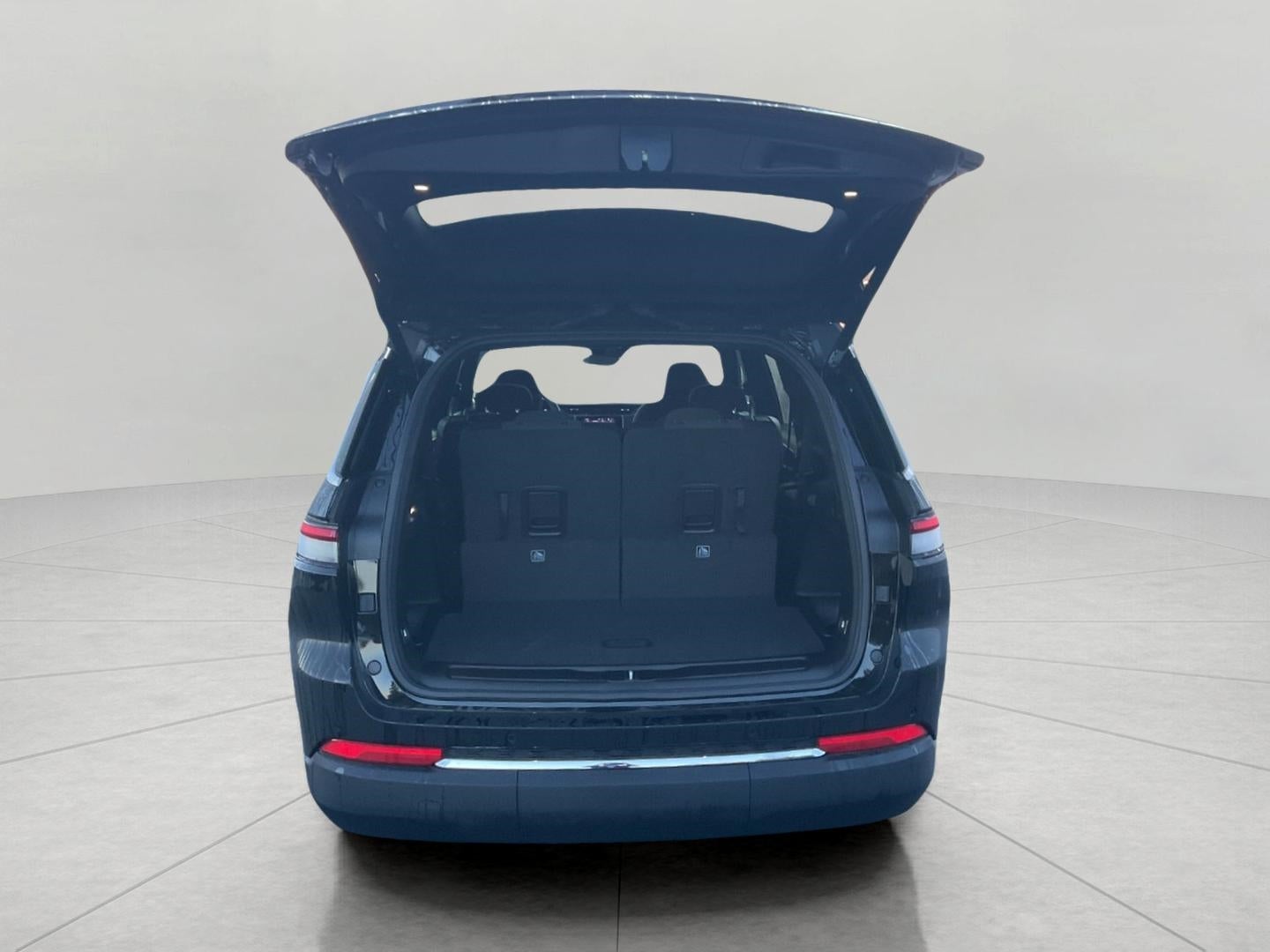 2025 Jeep Grand Cherokee GRAND CHEROKEE L LAREDO X 4X4