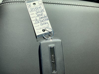 2025 Jeep Grand Cherokee GRAND CHEROKEE L LIMITED 4X4