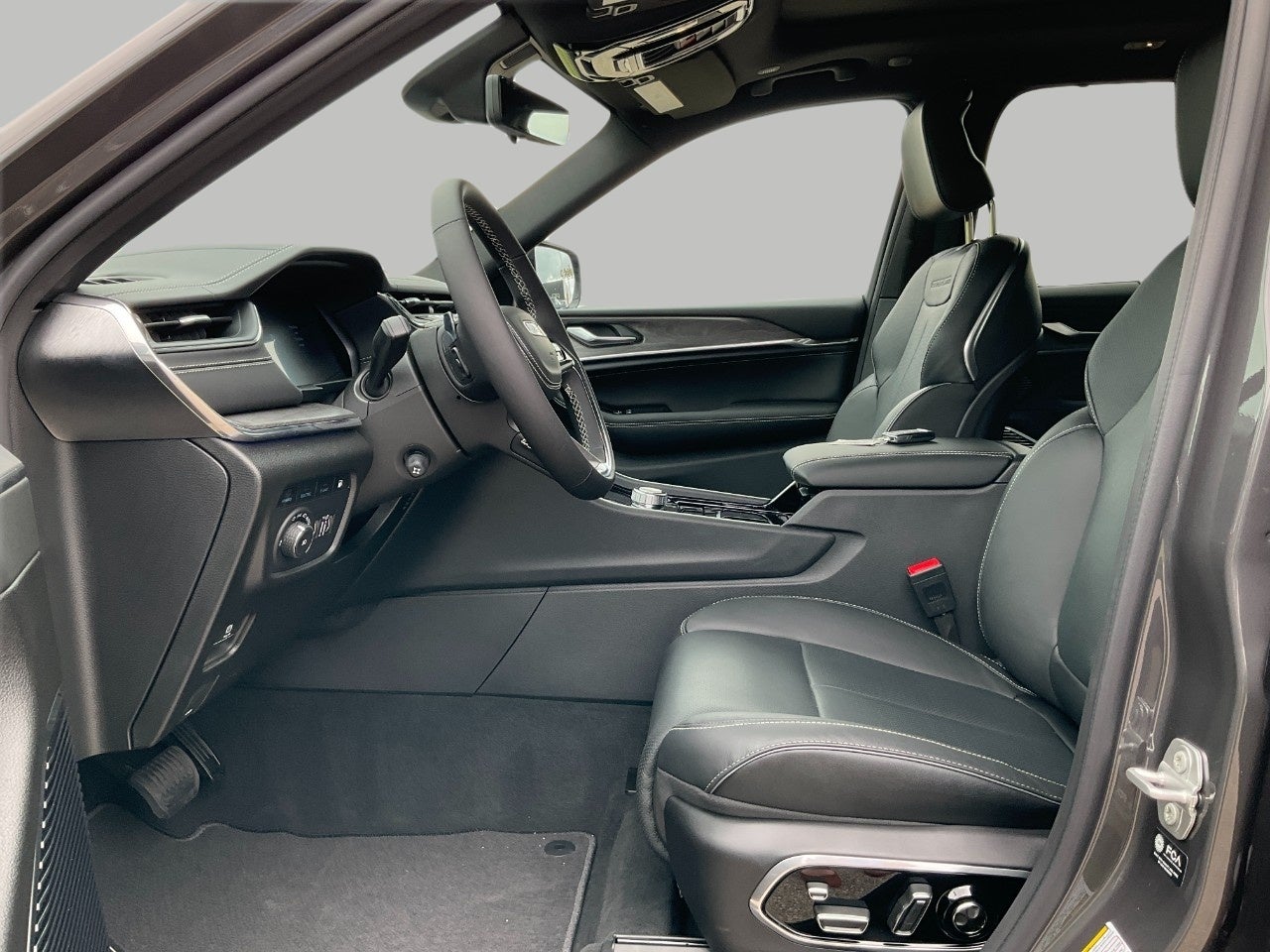 2024 Jeep Grand Cherokee 4xe Overland 4x4