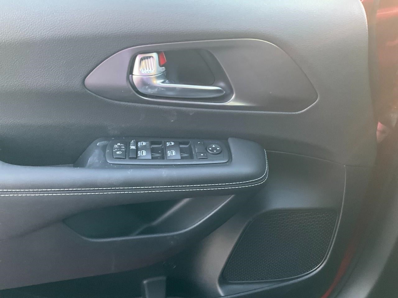 2026 Chrysler Voyager VOYAGER LX