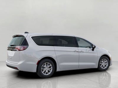 2026 Chrysler Voyager VOYAGER LX