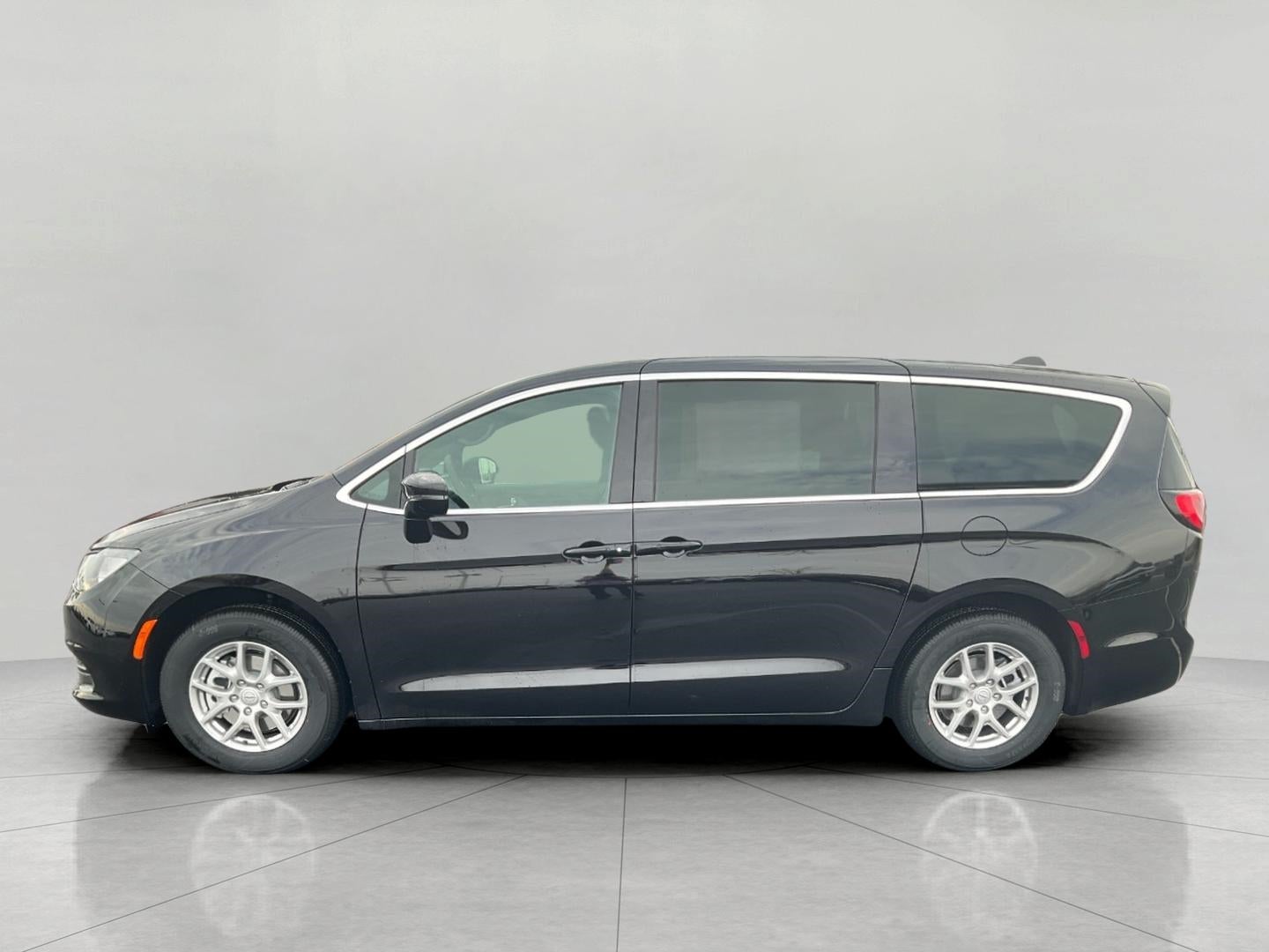 2026 Chrysler Voyager VOYAGER LX