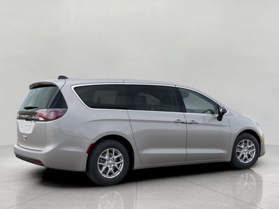 2026 Chrysler Voyager VOYAGER LX