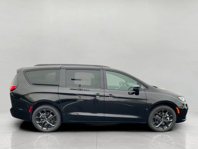 2026 Chrysler Pacifica PACIFICA LIMITED AWD