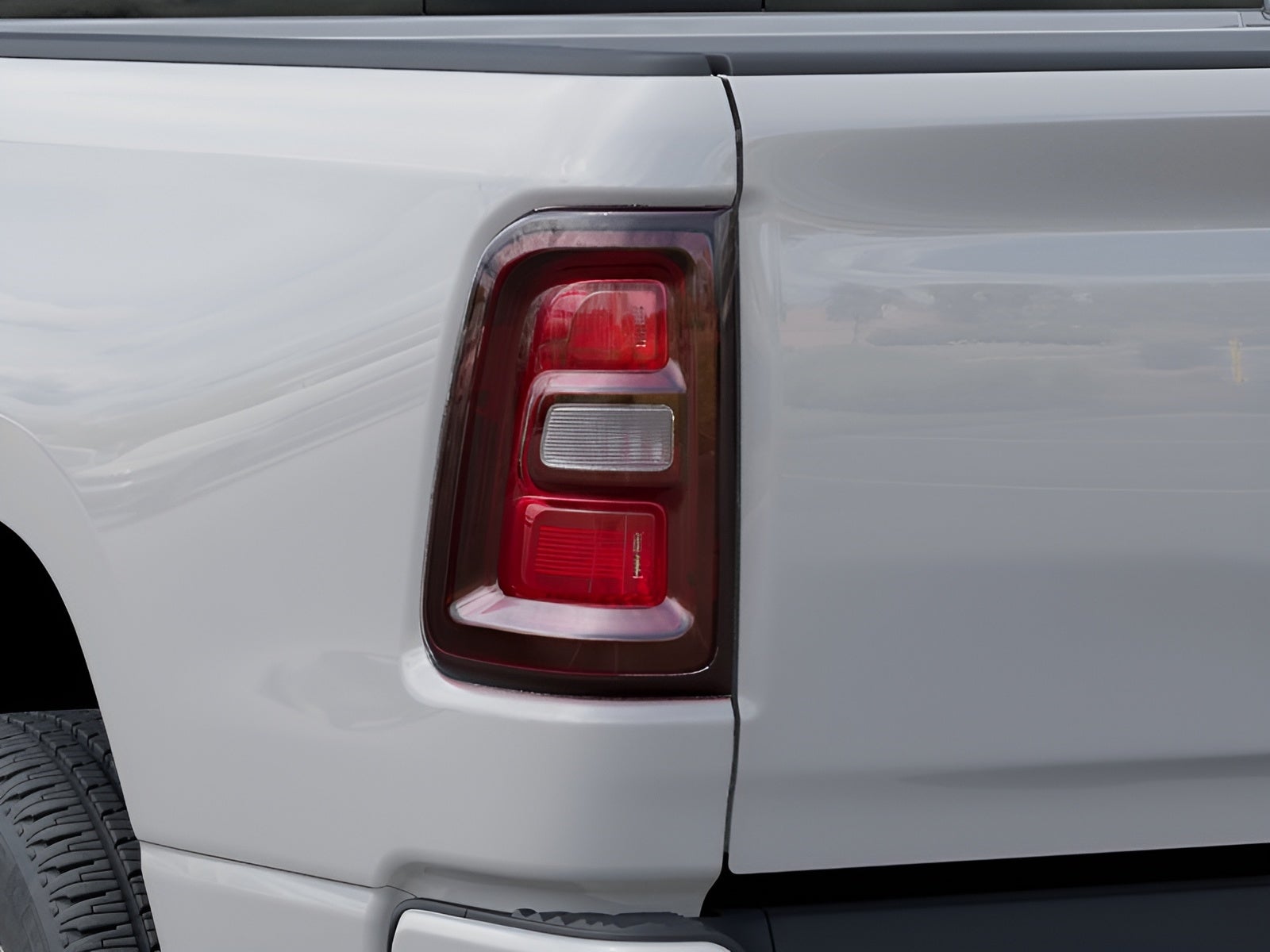 2026 RAM 1500 Express 4x4 Crew Cab 5'7 Box