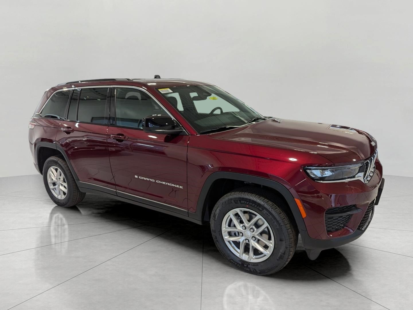 2026 Jeep Grand Cherokee GRAND CHEROKEE LAREDO 4X4