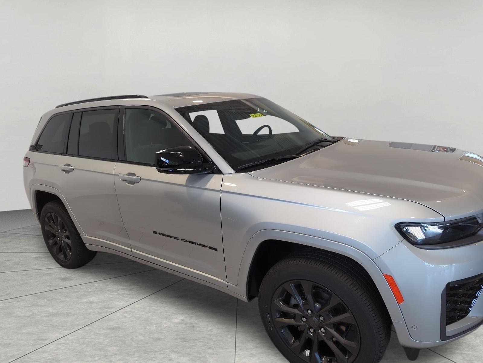 2026 Jeep Grand Cherokee GRAND CHEROKEE LIMITED RESERVE 4X4