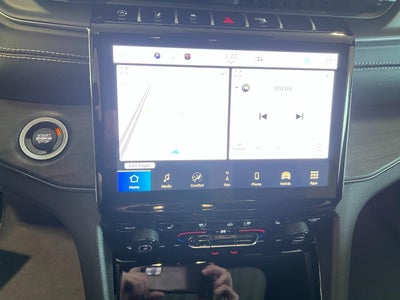 2025 Jeep Grand Cherokee GRAND CHEROKEE OVERLAND 4X4