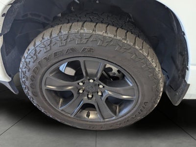 2024 RAM 1500 Big Horn Crew Cab 4x4 5'7' Box
