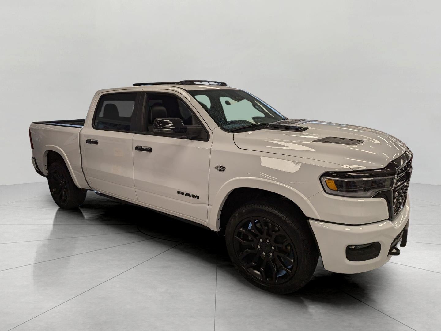 2026 RAM Ram 1500 RAM 1500 LIMITED CREW CAB 4X4 5'7' BOX