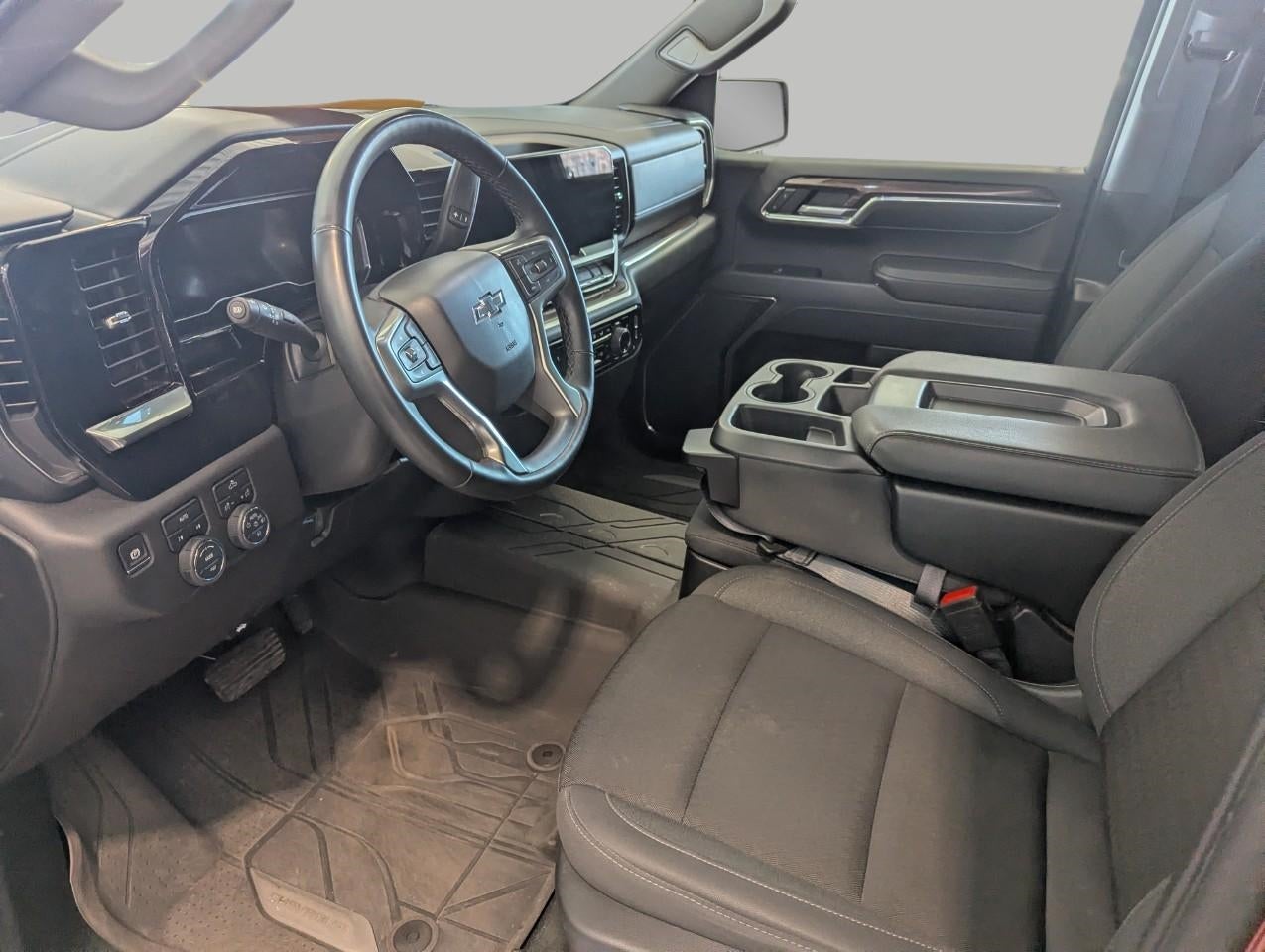 2024 Chevrolet Silverado 1500 4WD Crew Cab Short Bed RST