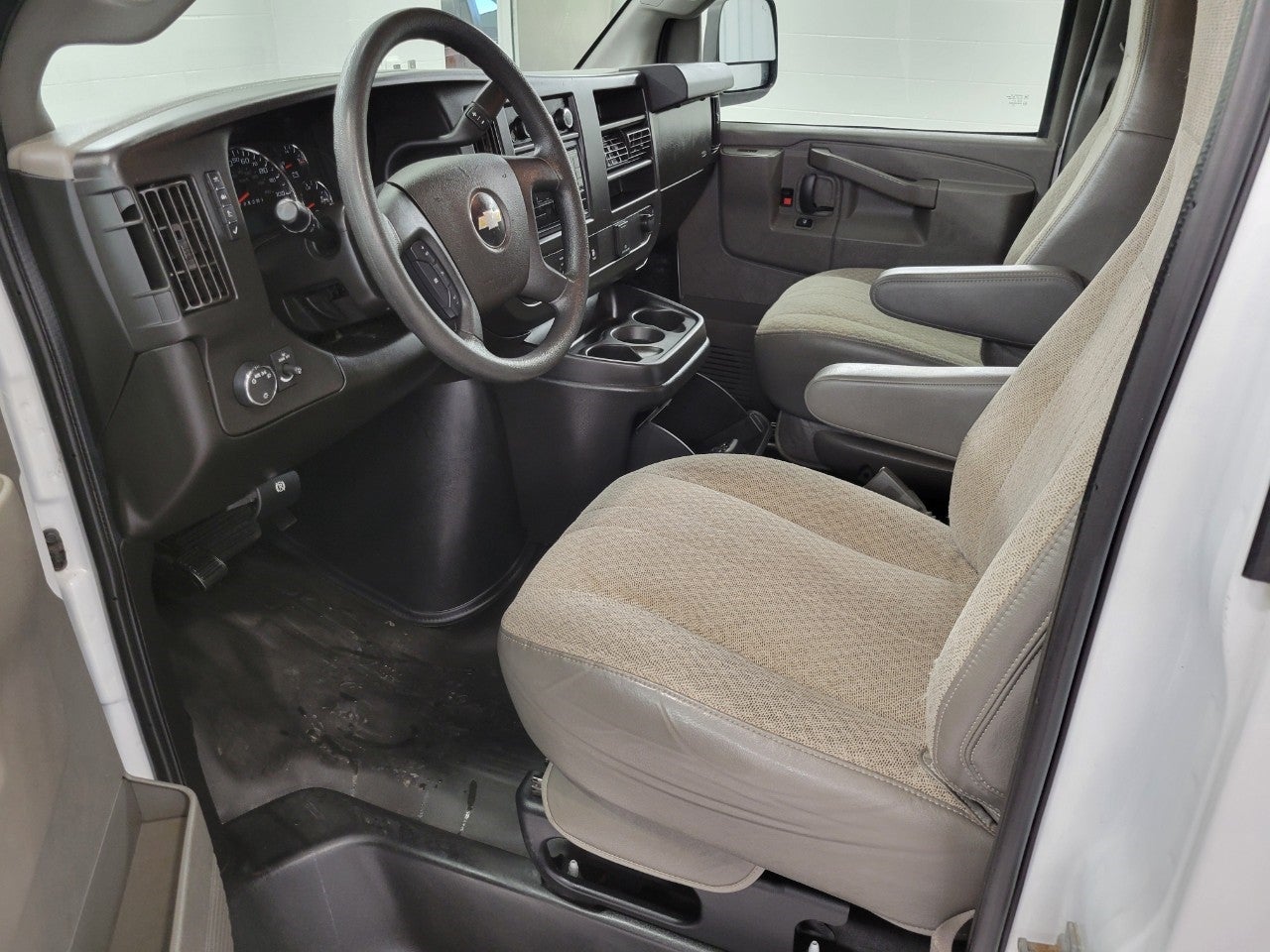 2021 Chevrolet Express Cargo RWD 2500 Extended Wheelbase WT