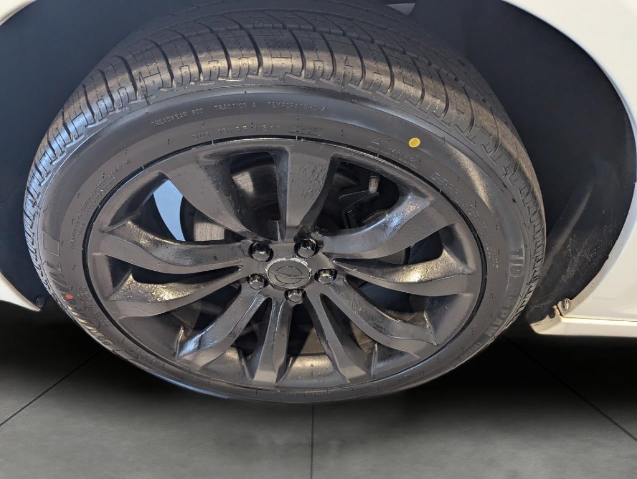 2015 Chrysler 300C Platinum