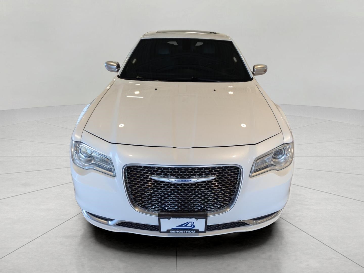 2015 Chrysler 300C Platinum