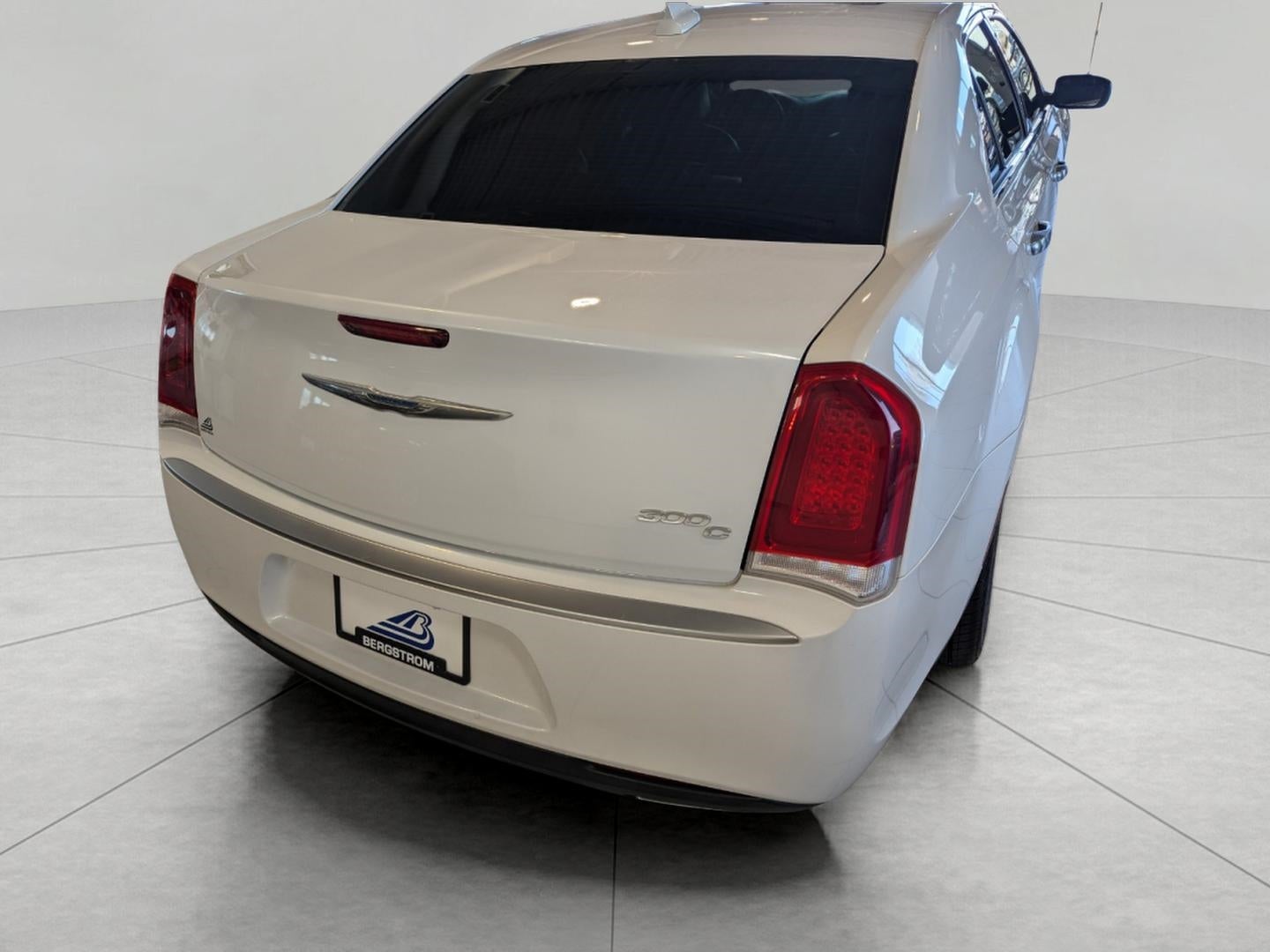 2015 Chrysler 300C Platinum