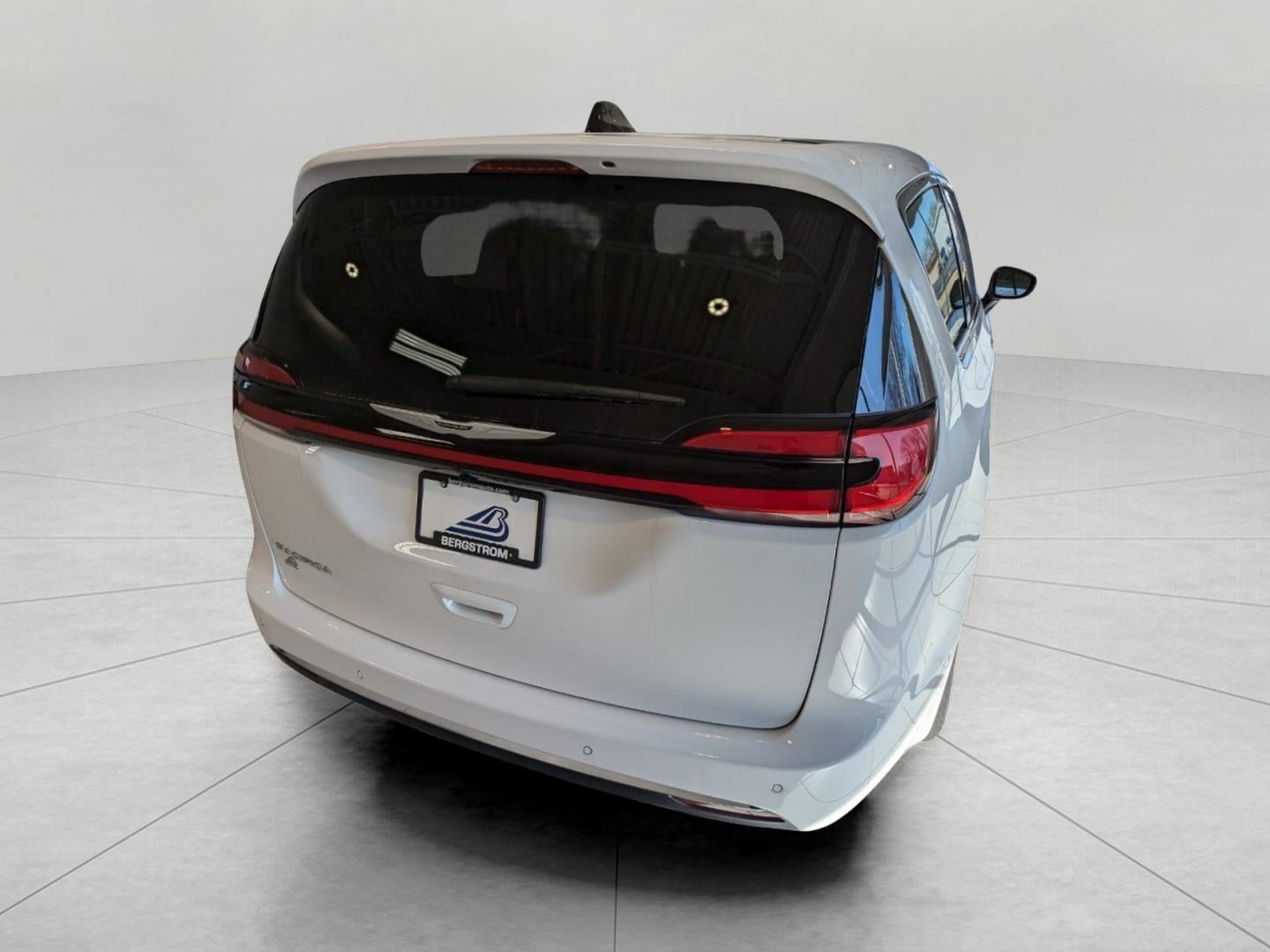 2026 Chrysler Pacifica PACIFICA SELECT