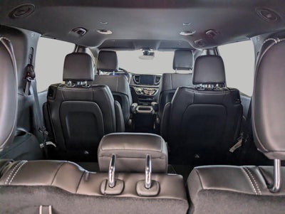 2026 Chrysler Voyager VOYAGER LX