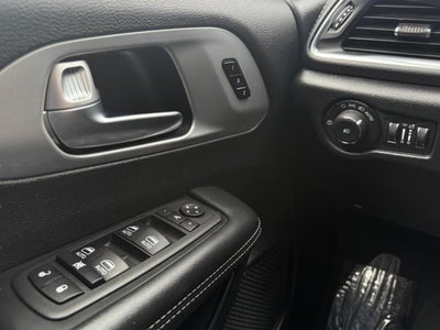 2025 Chrysler Pacifica Limited FWD