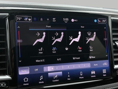 2025 Chrysler Pacifica Limited FWD