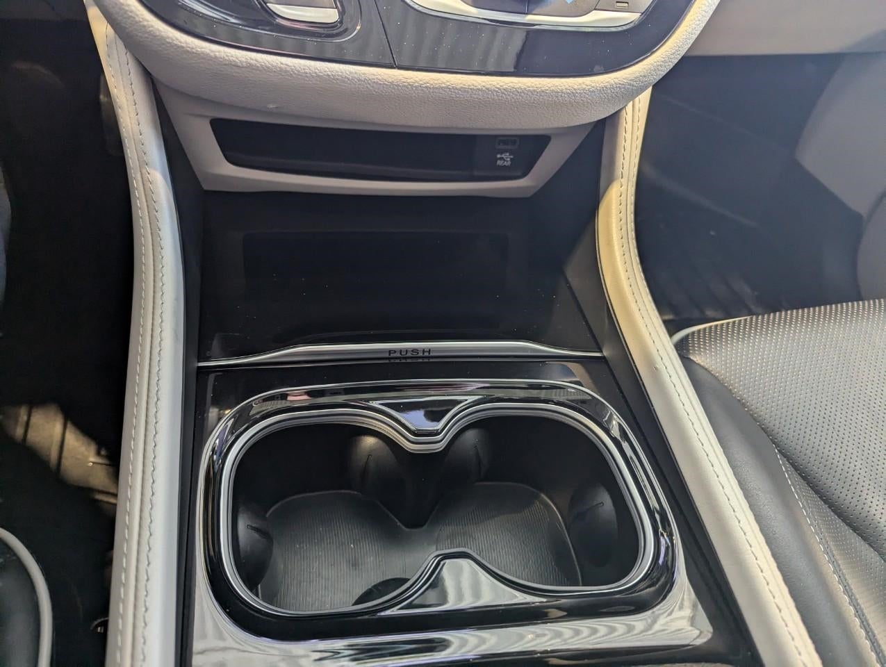 2023 Chrysler Pacifica Hybrid Limited