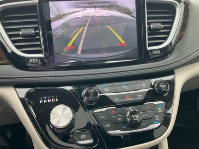 2023 Chrysler Pacifica Hybrid Limited