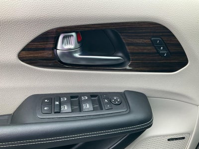 2023 Chrysler Pacifica Hybrid Limited