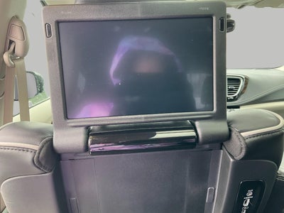 2023 Chrysler Pacifica Hybrid Limited