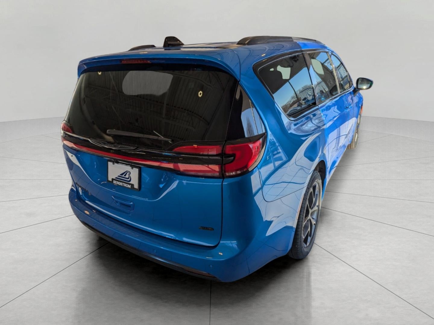2026 Chrysler Pacifica PACIFICA SELECT AWD