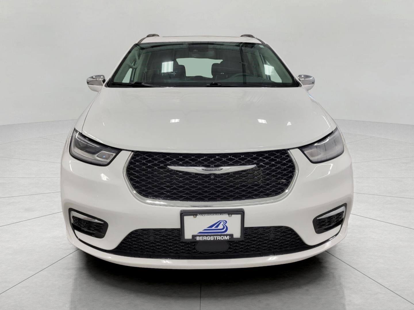 2022 Chrysler Pacifica Limited AWD