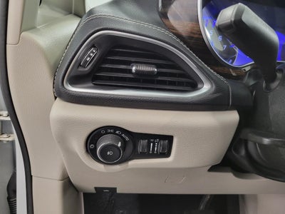 2022 Chrysler Pacifica Limited AWD