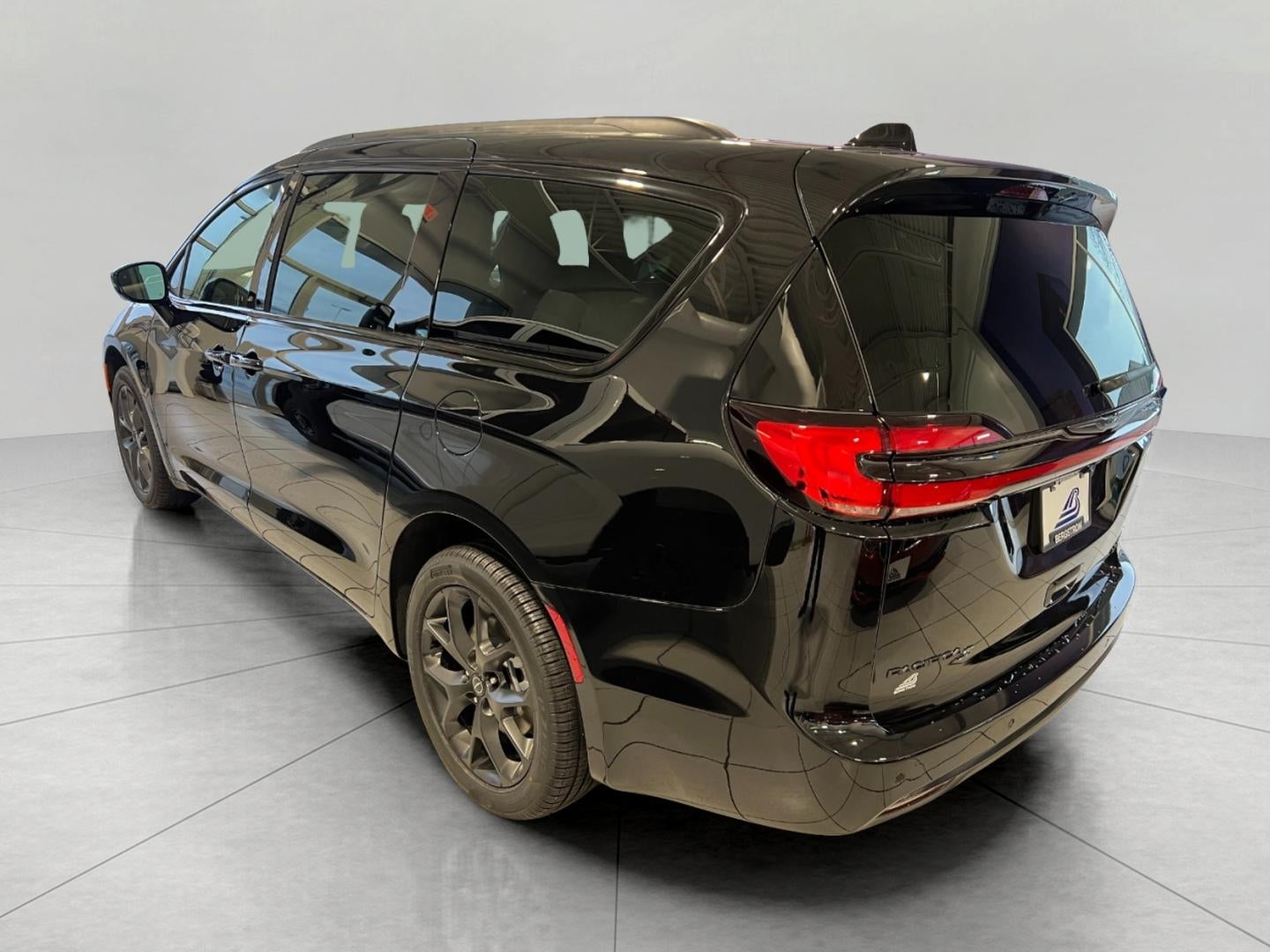 2026 Chrysler Pacifica PACIFICA LIMITED AWD