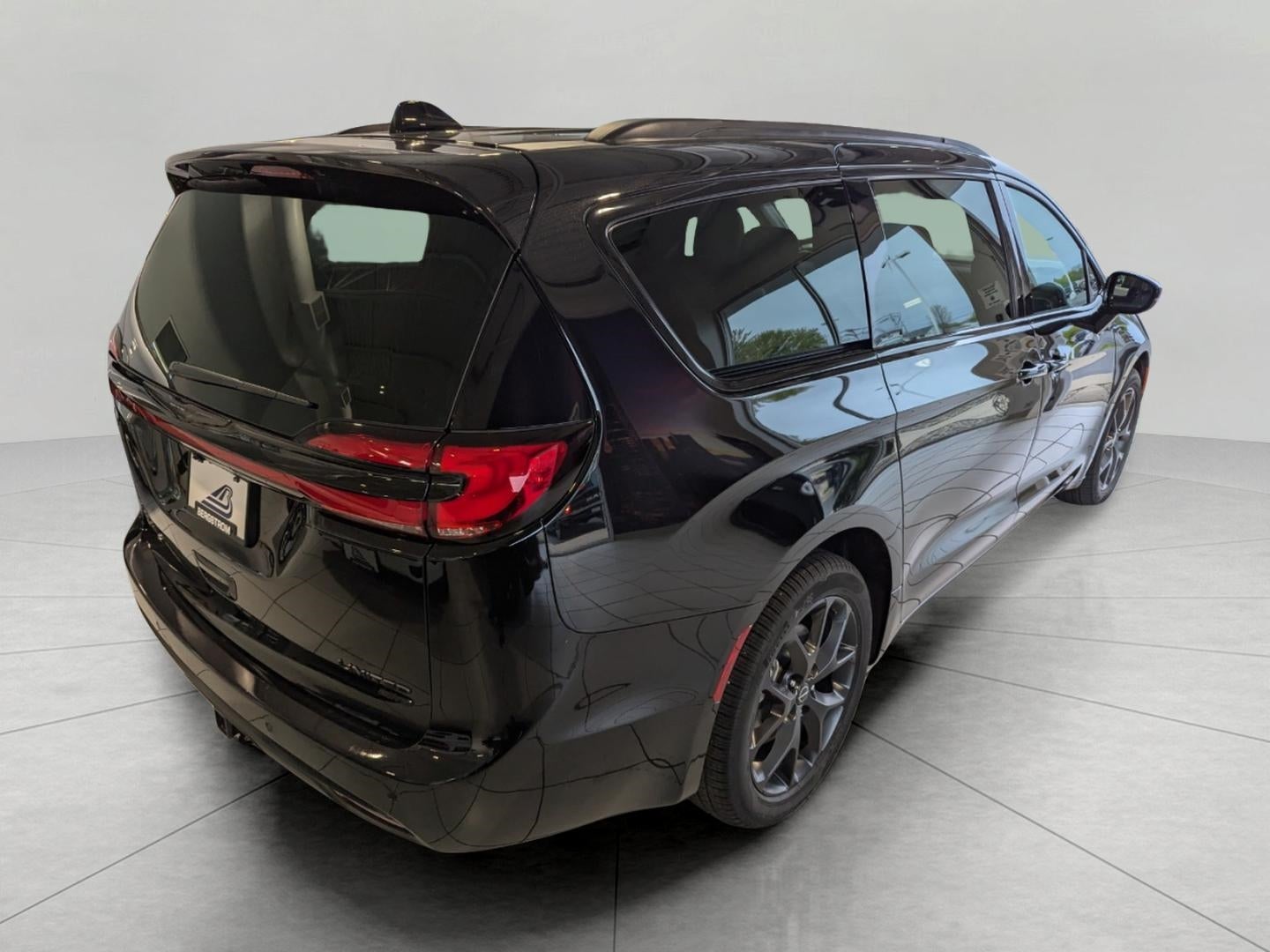 2026 Chrysler Pacifica PACIFICA LIMITED AWD
