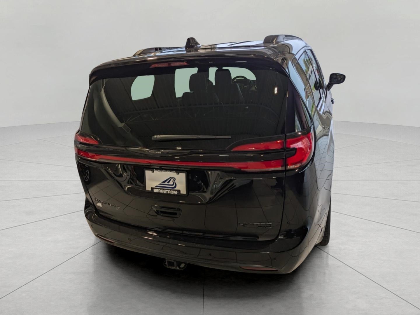 2026 Chrysler Pacifica PACIFICA LIMITED AWD