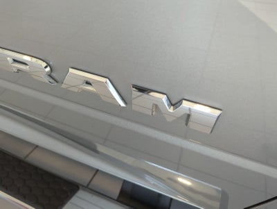 2022 RAM 2500 Tradesman Regular Cab 4x4 8' Box