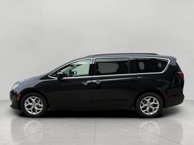 2017 Chrysler Pacifica Touring-L FWD