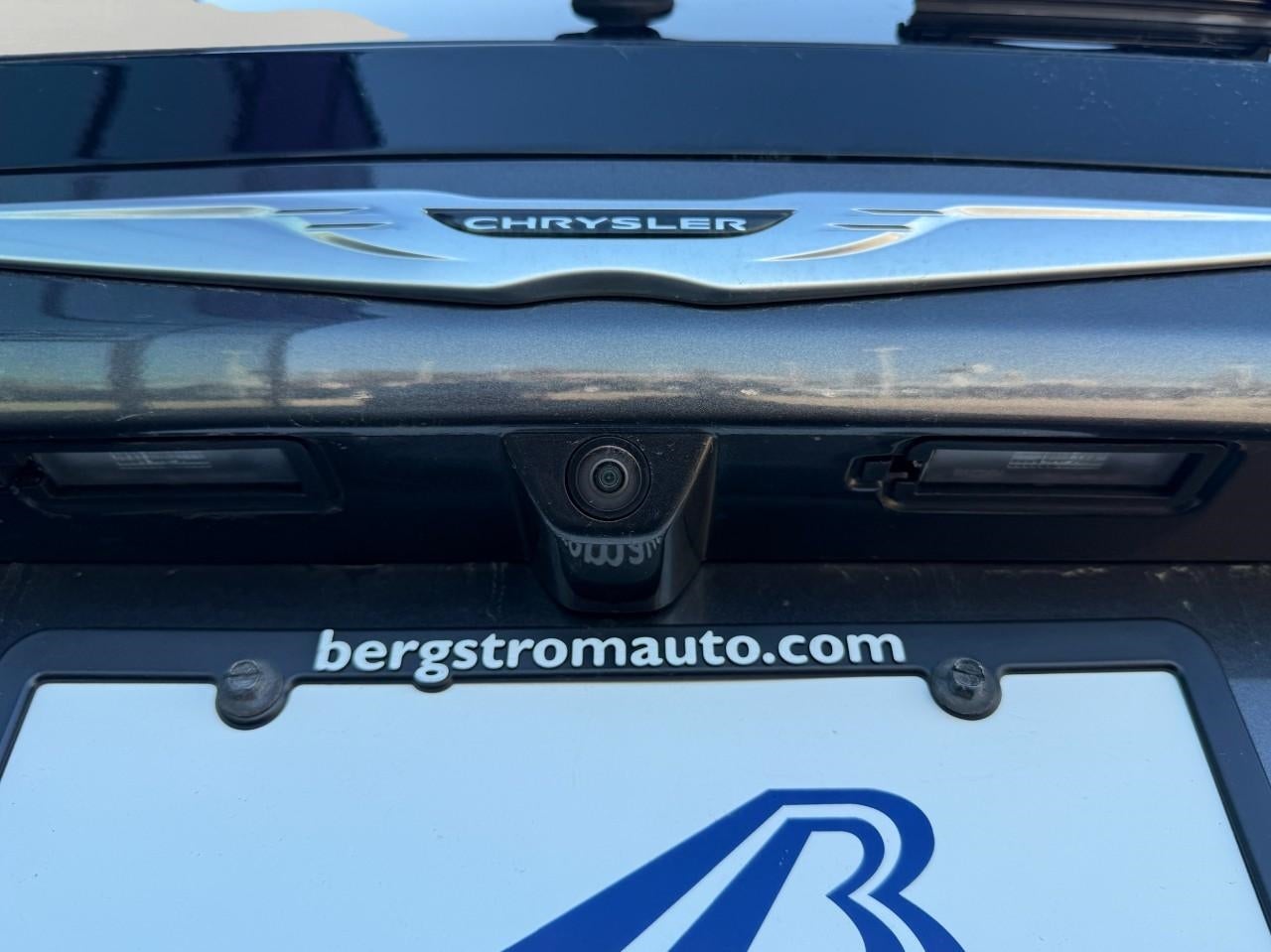 2021 Chrysler Voyager LXI FWD