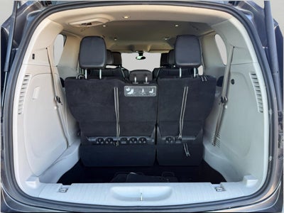 2021 Chrysler Voyager LXI FWD