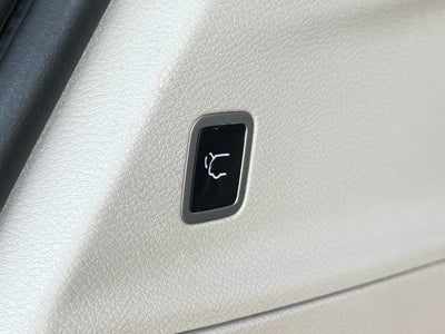 2021 Chrysler Voyager LXI FWD