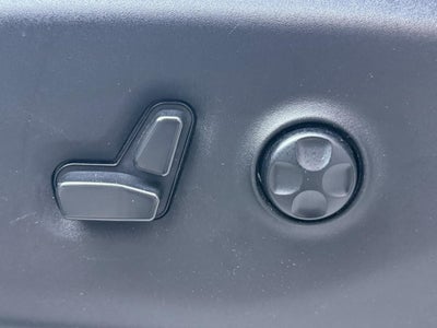 2021 Chrysler Voyager LXI FWD