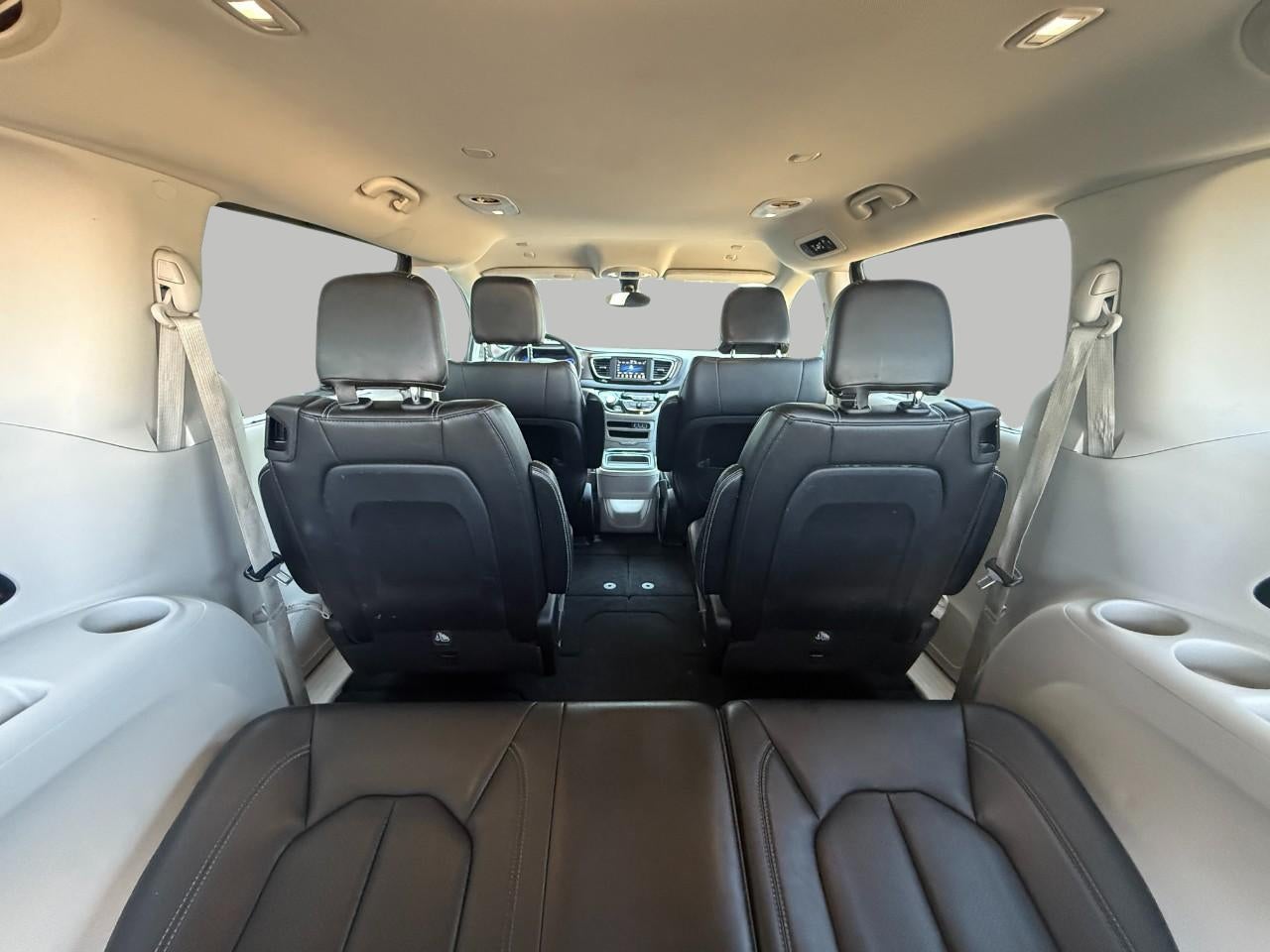 2021 Chrysler Voyager LXI FWD