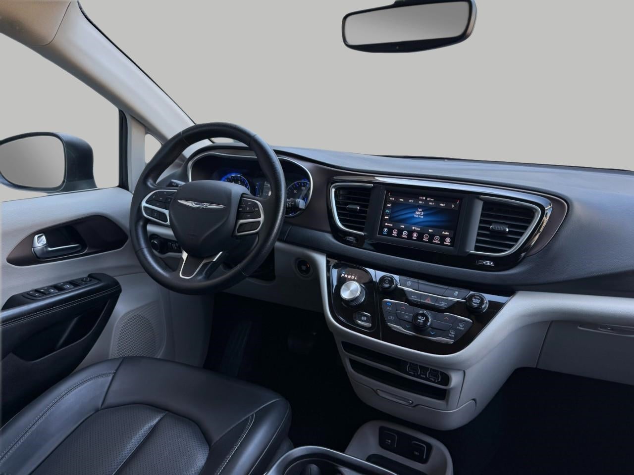 2021 Chrysler Voyager LXI FWD