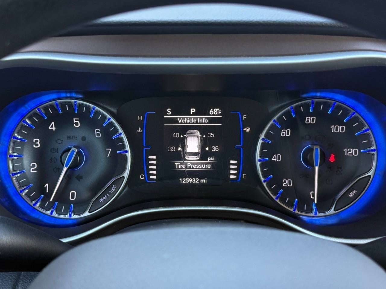 2021 Chrysler Voyager LXI FWD