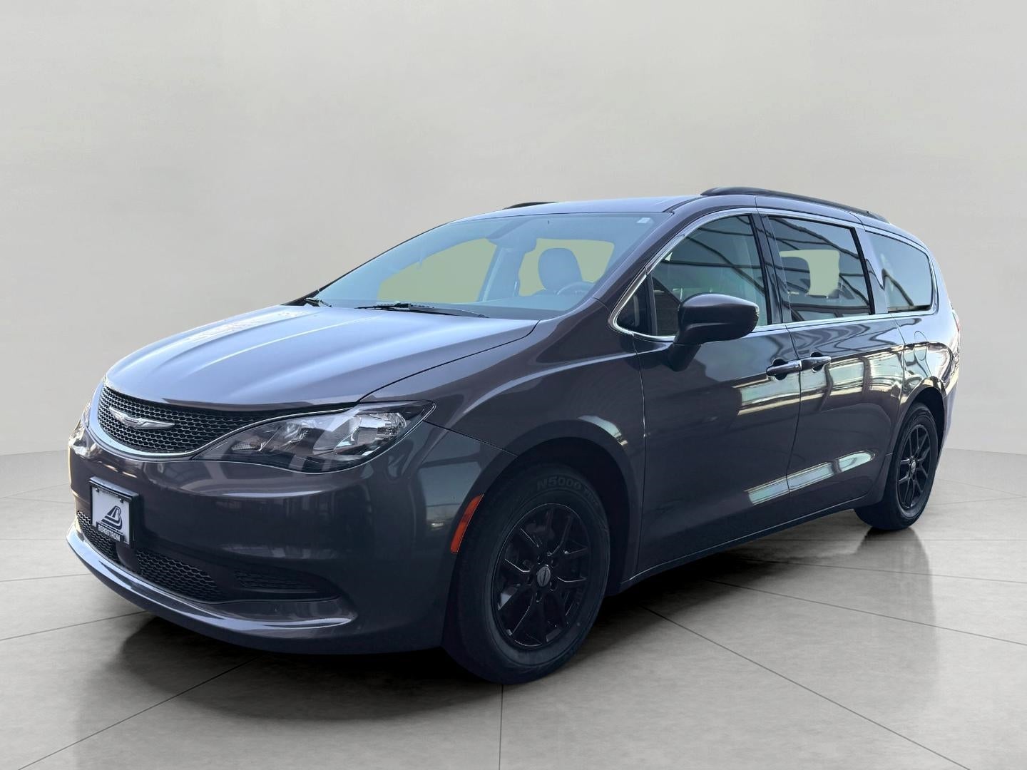 2021 Chrysler Voyager LXI FWD